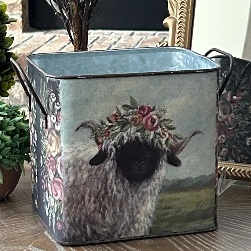 NEW! LARGE Vintage Inspired Bohemian Farmhouse Galvanized Black Metal Bucket